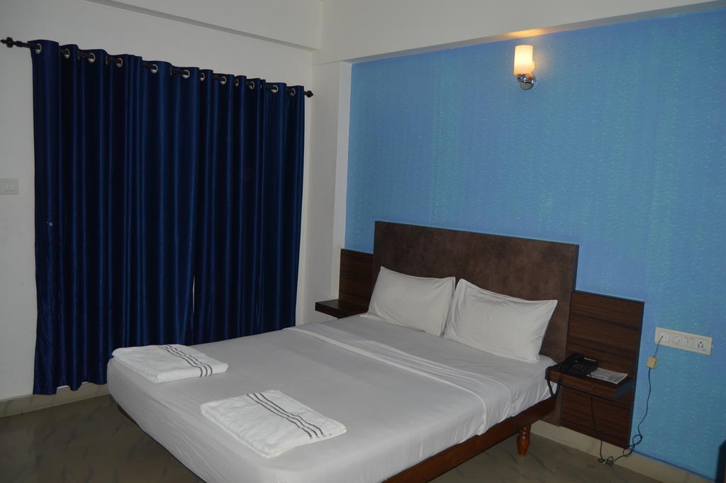 Qik Stay @ S.K. Continental Mysore Buitenkant foto