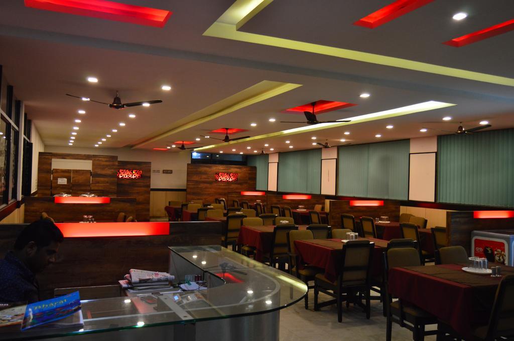 Qik Stay @ S.K. Continental Mysore Buitenkant foto