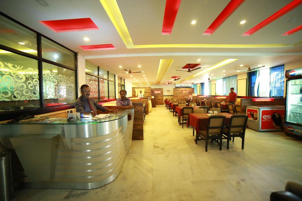 Qik Stay @ S.K. Continental Mysore Buitenkant foto