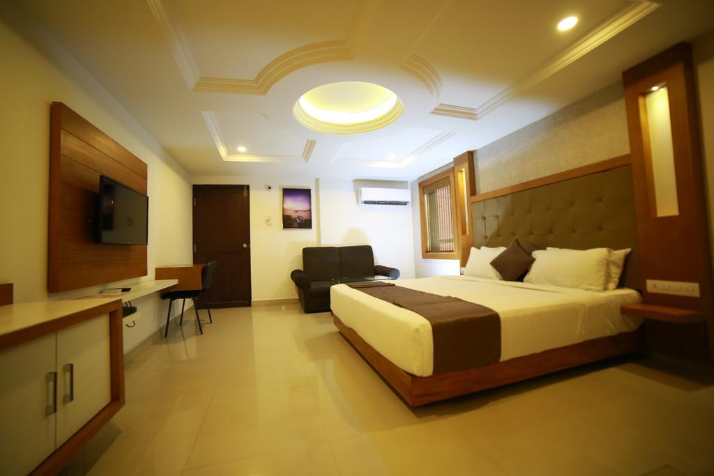 Qik Stay @ S.K. Continental Mysore Buitenkant foto
